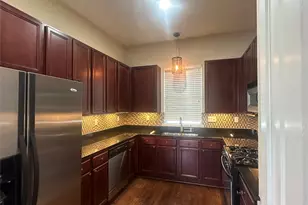 1715 W 24th St, Houston, TX 77008 - Photo 6