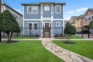 1715 W 24th St, Houston, TX 77008 - Photo 1