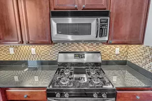 1715 W 24th St, Houston, TX 77008 - Photo 20