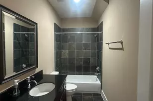 1715 W 24th St, Houston, TX 77008 - Photo 6