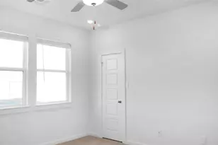 2411 Outpost Cyn Dr, Rosharon, TX 77583 - Photo 12