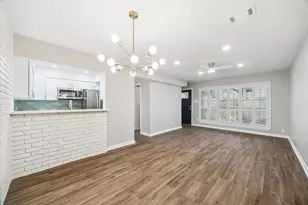 903 Wax Myrtle Ln, Houston, TX 77079 - Photo 8