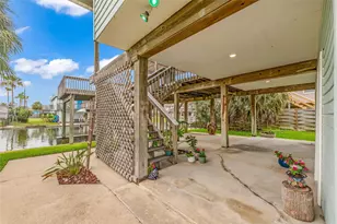 16526 Nassau Way, Galveston, TX 77554 - Photo 36