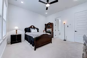 861 Fisher St, Houston, TX 77018 - Photo 24