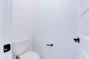 861 Fisher St, Houston, TX 77018 - Photo 30
