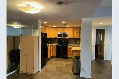 2016 Main Street #1005, Houston, TX 77002 - Photo 2