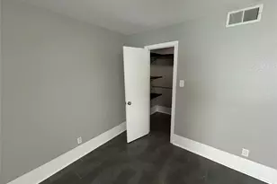 5550 N Braeswood Blvd, Houston, TX 77096 - Photo 8