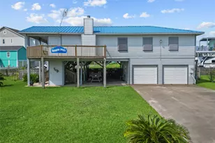 817 Westview, Crystal Beach, TX 77650 - Photo 2