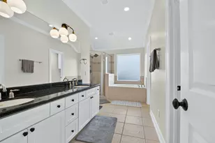 5939 Kiam St, Houston, TX 77007 - Photo 12