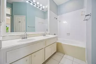 1026 Van Buren St, Houston, TX 77019 - Photo 12