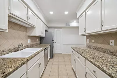 353 N Post Oak Lane #627, Houston, TX 77024 - Photo 6