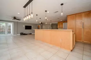 9614 Val Verde St, Houston, TX 77063 - Photo 12