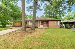 4046 Woodfin St, Houston, TX 77025 - Photo 2