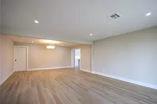 136 Talisman St, Lake Jackson, TX 77566 - Photo 18