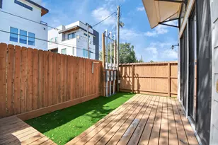 732 W 22nd St, Houston, TX 77008 - Photo 26