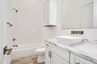 732 W 22nd St, Houston, TX 77008 - Photo 32