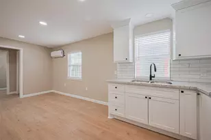 2516 Craigmont St, Houston, TX 77023 - Photo 6