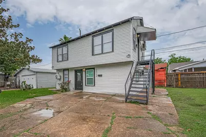 2516 Craigmont Street, Houston, TX 77023 - Photo 2