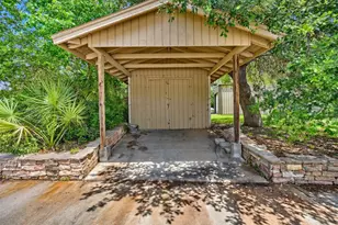 1017 Buescher Rd, Columbus, TX 78934 - Photo 30