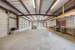 1017 Buescher Rd, Columbus, TX 78934 - Photo 30