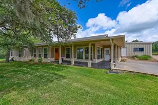 1017 Buescher Rd, Columbus, TX 78934 - Photo 34