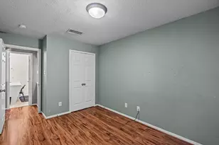 3811 Houston Lake Dr, Pearland, TX 77581 - Photo 12