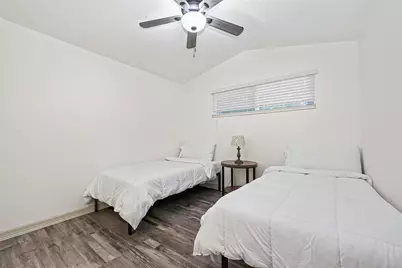 5803 Greencraig Drive, Houston, TX 77035 - Photo 16