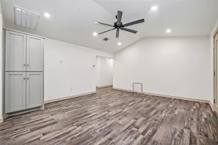 5803 Greencraig Dr, Houston, TX 77035 - Photo 6