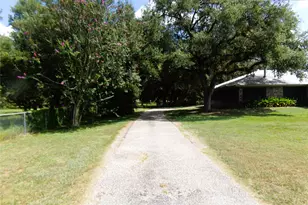 1162 Hwy 90A, Sheridan, TX 78962 - Photo 22