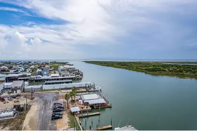 1402 W Commerce Street #2, Port O'Connor, TX 77982 - Photo 16