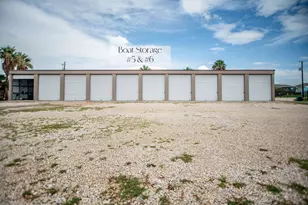 1402 W Commerce St, Port O'Connor, TX 77982 - Photo 6