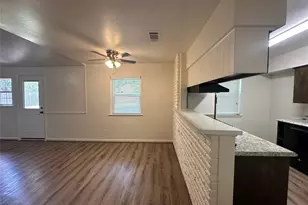 5919 Ludington Dr, Houston, TX 77035 - Photo 6