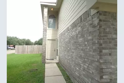 9503 Wyatt Oak Ln, Houston, TX 77044 - Photo 2