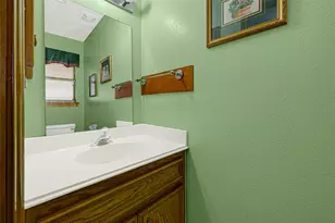 8135 Glenbrook Dr, Houston, TX 77017 - Photo 32