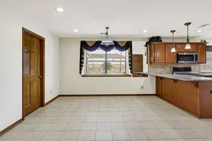 8135 Glenbrook Dr, Houston, TX 77017 - Photo 16