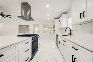 11411 Sagehurst Ln, Houston, TX 77089 - Photo 10