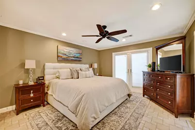 2406 Tannehill Drive, Houston, TX 77008 - Photo 14