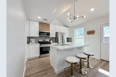 2710 Discovery Trails Court, Conroe, TX 77301 - Photo 14