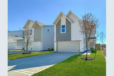 2710 Discovery Trails Court, Conroe, TX 77301 - Photo 2