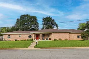 1002 Washington St, Brenham, TX 77833 - Photo 12