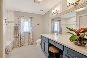 1002 Washington St, Brenham, TX 77833 - Photo 6