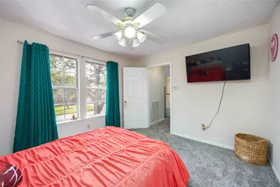 414 Welford Lane, Highlands, TX 77562 - Photo 18