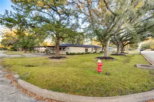 205 Morningside Dr, Friendswood, TX 77546 - Photo 6