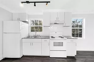 1633 Fourcade St, Houston, TX 77023 - Photo 4