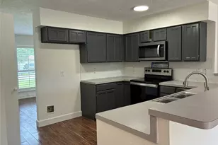 17034 Coachmaker Dr, Friendswood, TX 77546 - Photo 10