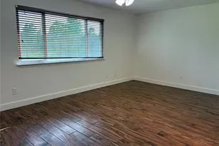 17034 Coachmaker Dr, Friendswood, TX 77546 - Photo 14