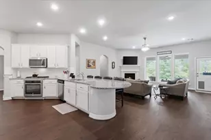 2073 Brookmont Dr, Conroe, TX 77301 - Photo 12