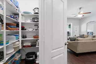 2073 Brookmont Dr, Conroe, TX 77301 - Photo 38