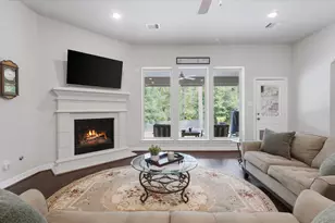 2073 Brookmont Dr, Conroe, TX 77301 - Photo 6