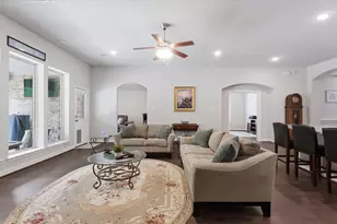 2073 Brookmont Dr, Conroe, TX 77301 - Photo 8